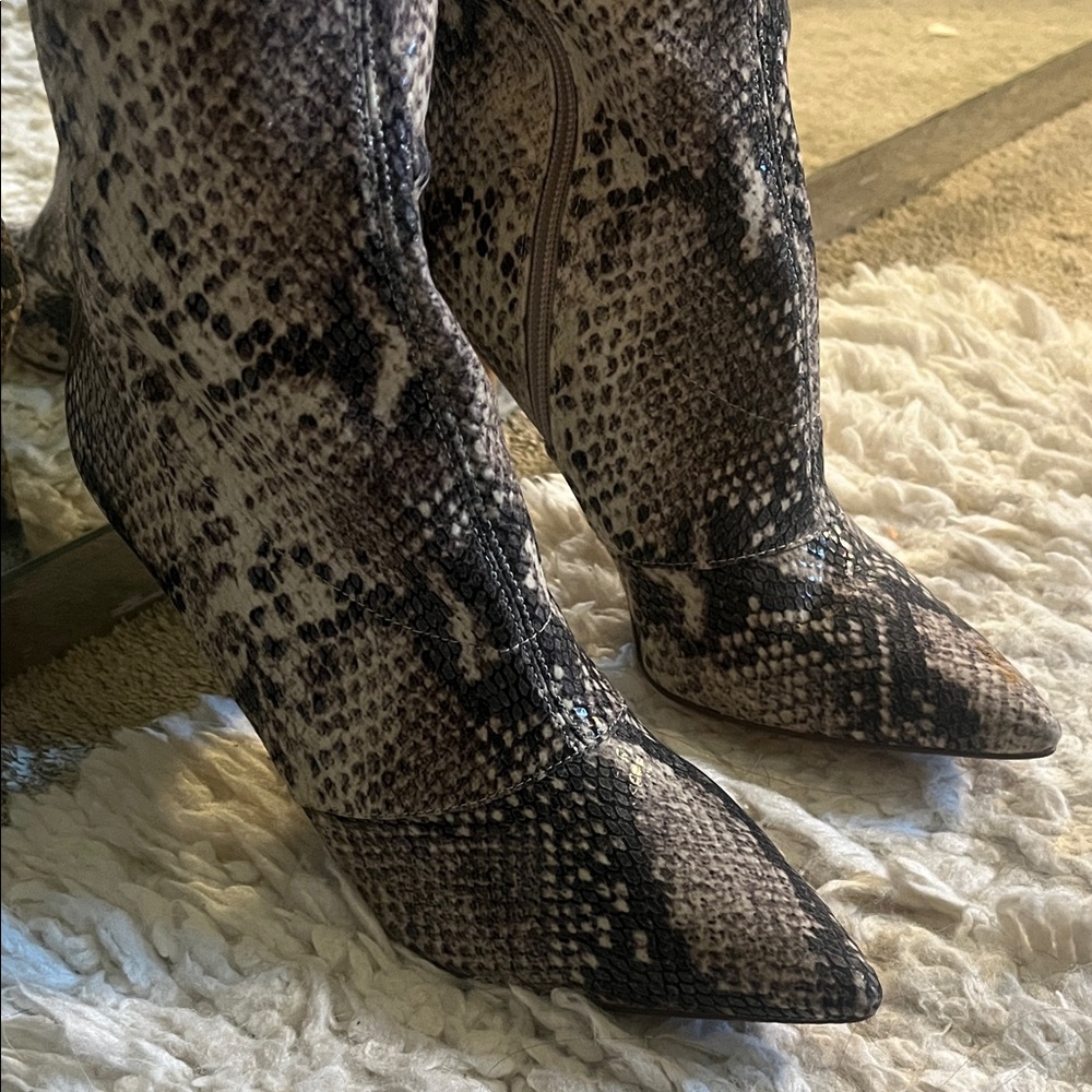 Guess Naddy Snakeskin Heeled Over The Knee Boots - Picture 2 of 10